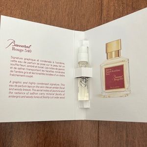 Baccarat Rouge 540 parfum sample